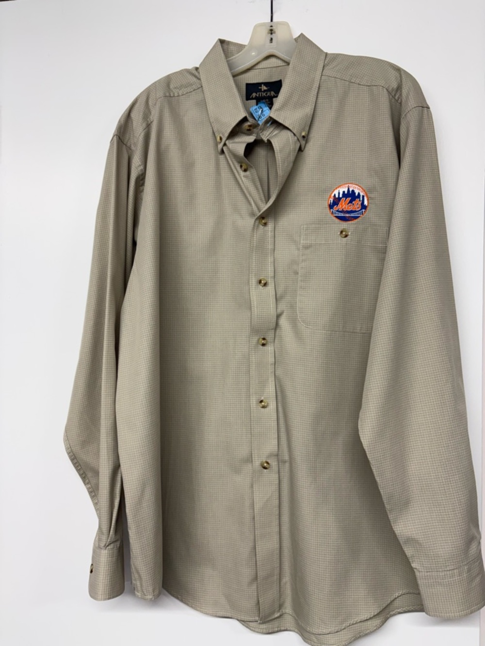 Men’s Antigua Button Down Shirt with NY Mets Logo Size Large